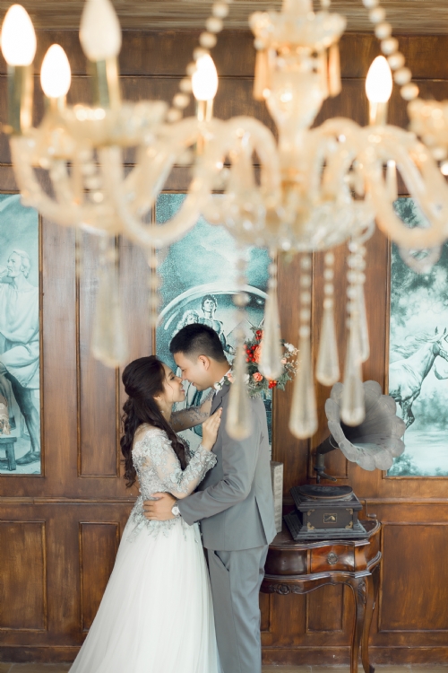 Hình cưới phim trường 