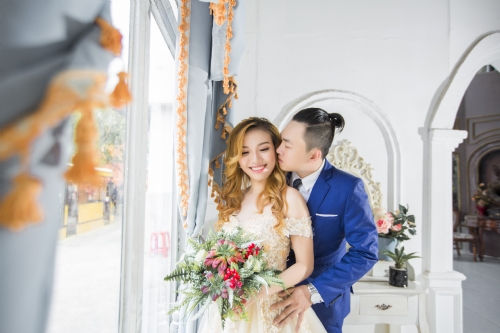 Hình cưới phim trường 