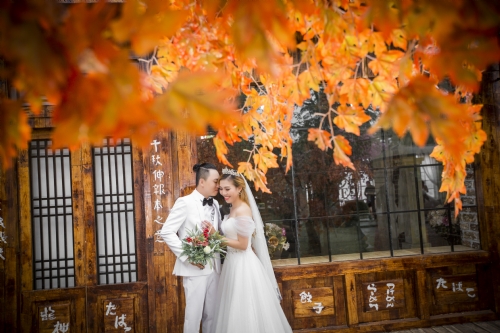 Hình cưới phim trường 